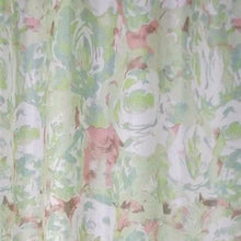 Load image into Gallery viewer, Cabbage Rose Valance