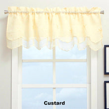 Load image into Gallery viewer, Zurich Scalloped Valance