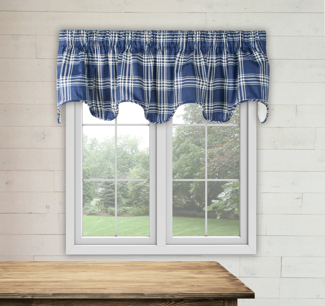 Bartlett Scalloped Lined Valance